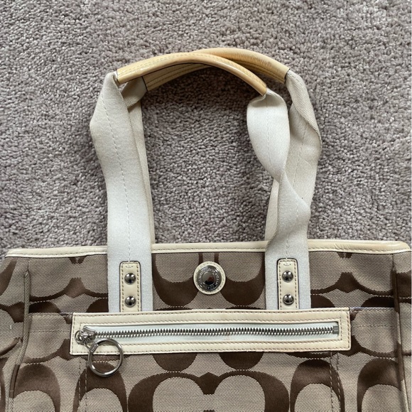 Coach Daisy Signature Khaki White/Cream Tote Purse - Picture 8 of 10